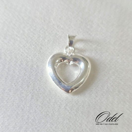 Dije de corazón resacado en plata .925 – elegante y femenino