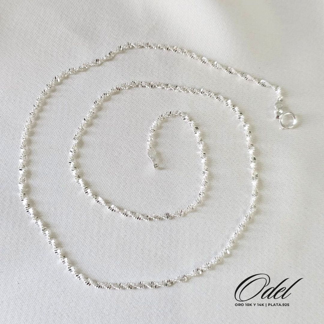 Cadena tipo Singapur en plata .925 – 45 cm delicada y brillante