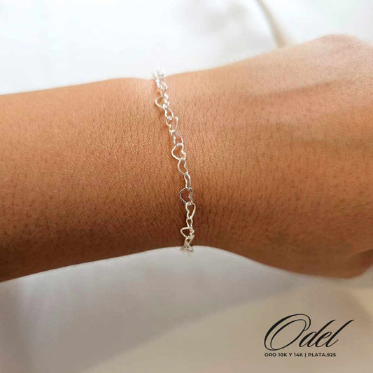 Pulsera de corazones en plata .925 – romántica y brillante