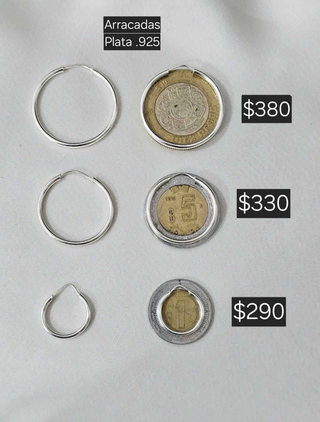 Arracadas lisas chicas en plata .925 – diseño clásico y brillante